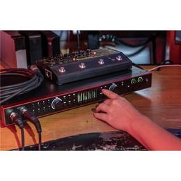 26-focusrite-scarlett-18i20-4th-gen-gfo02001241_8 (miniatura)